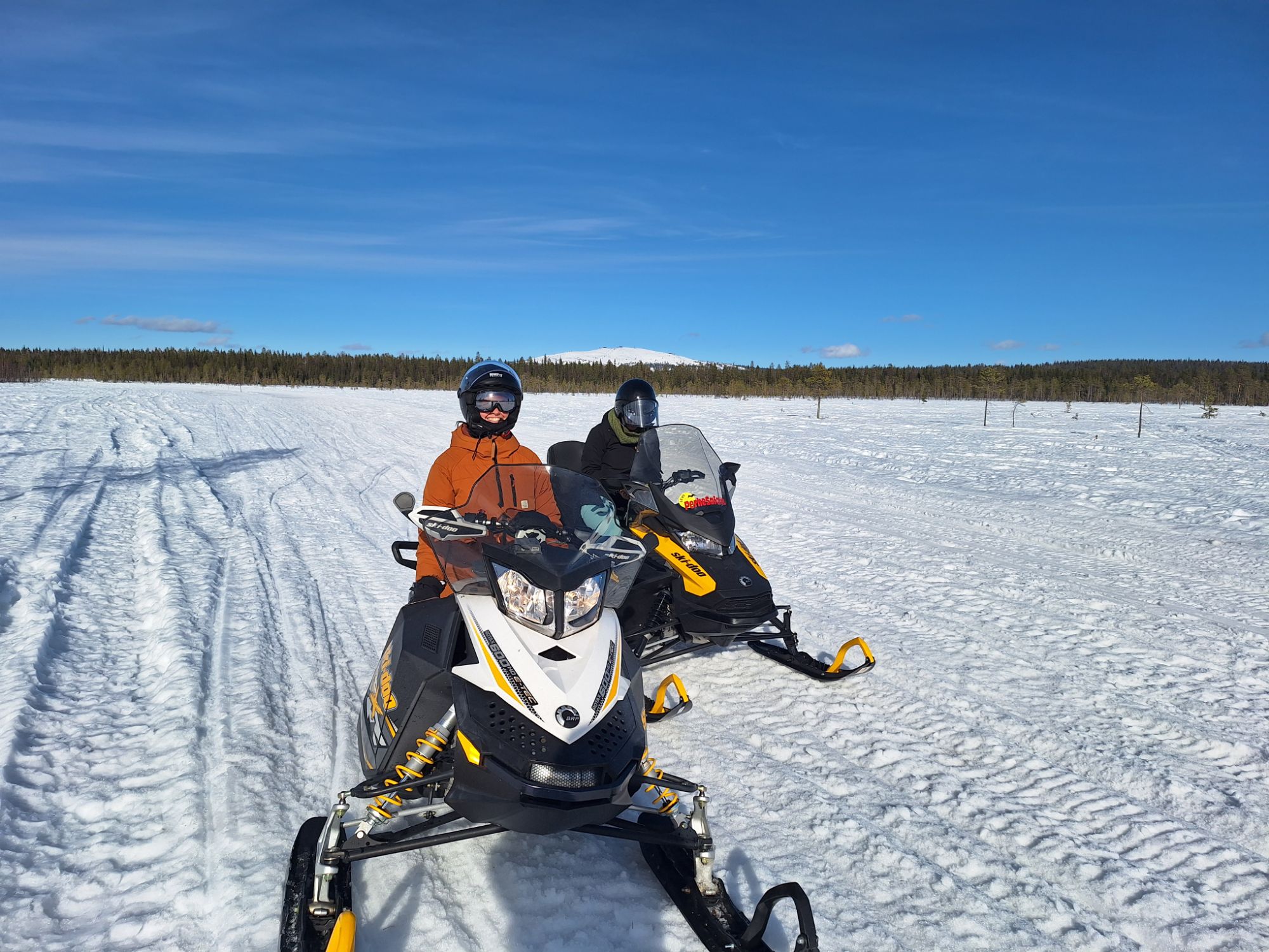 "Ladies only" Snowmobile Tour 